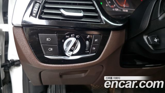 BMW 5 Series (G30) 530i xDrive Luxury Plus 2020 — фото 31