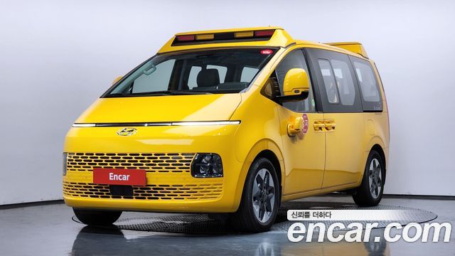 Hyundai Staria 2WD Kinder Safety Car 14-Seater 2023 — фото 1