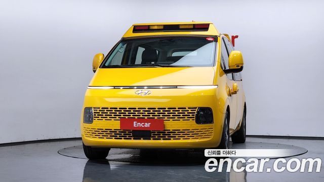 Hyundai Staria 2WD Kinder Safety Car 14-Seater 2023 — фото 3