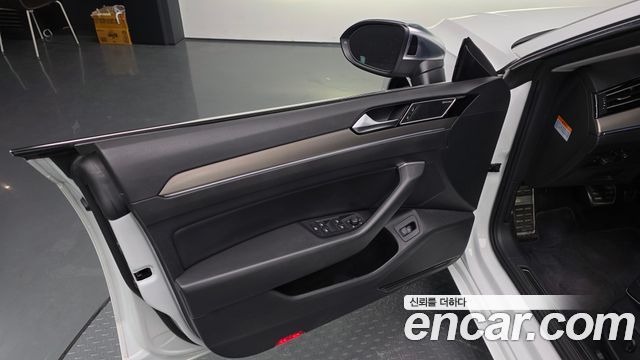 Volkswagen Arteon 2.0 TDI Prestige 2019 — фото 24