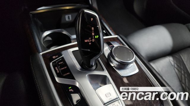BMW 7 Series (G11) 730d xDrive 2016 — фото 9