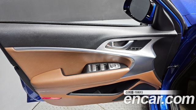 Genesis G70 2.0T AWD Supreme 2018 — фото 24