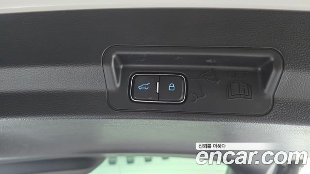 Ford Explorer (VI) 2.3 LimIted 4WD 2020 — фото 17