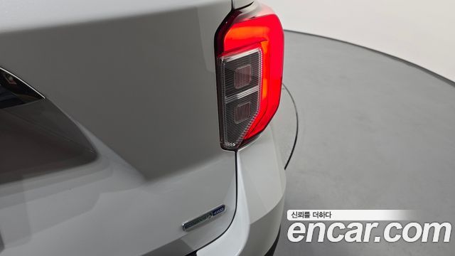 Ford Explorer (VI) 2.3 LimIted 4WD 2020 — фото 23