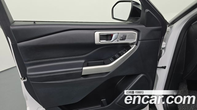 Ford Explorer (VI) 2.3 LimIted 4WD 2020 — фото 24
