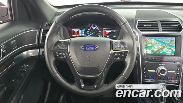 Ford Explorer 2.3 Limited 4WD 5th 2019 — фото 14