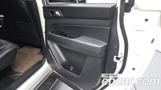 KG Mobility (SsangYong) Rexton Sports Khan Diesel 2.2 4WD Culman Prestige 2024 — фото 25