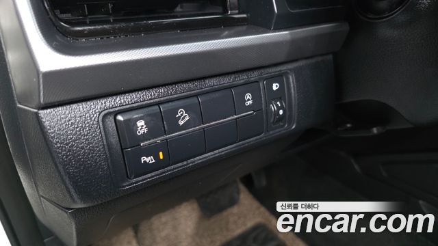 KG Mobility (SsangYong) Rexton Sports Khan Diesel 2.2 4WD Culman Prestige 2024 — фото 27