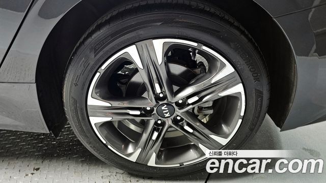 Kia K5 (III) 1.6 Turbo Signature 2021 — фото 21