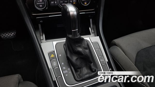 Volkswagen Golf (VII) 2.0 TDI 2015 — фото 9