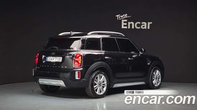 MINI Cooper Countryman Classic Plus Launch Pack 2nd Gen 2023 — фото 2
