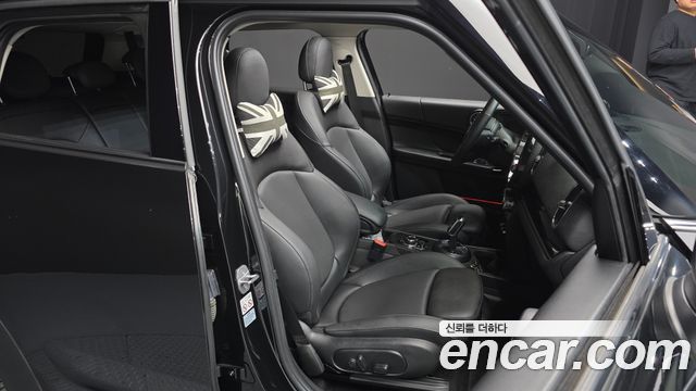 MINI Cooper Countryman Classic Plus Launch Pack 2nd Gen 2023 — фото 12