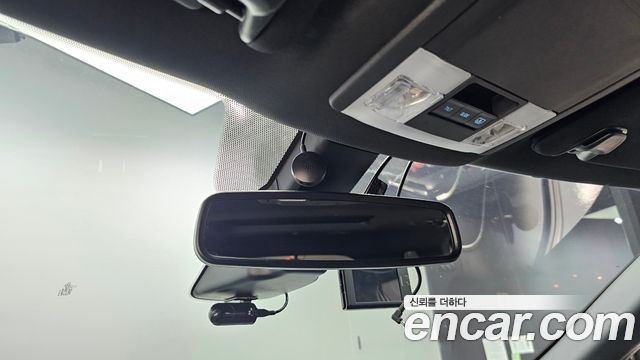 Ford Explorer 2.3 Limited 4WD 5th 2019 — фото 18