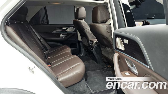Mercedes-Benz GLE-Class (W167) GLE300d 4MATIC 2022 — фото 12