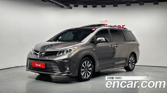 Toyota Sienna 3.5 AWD 2018 — фото 1