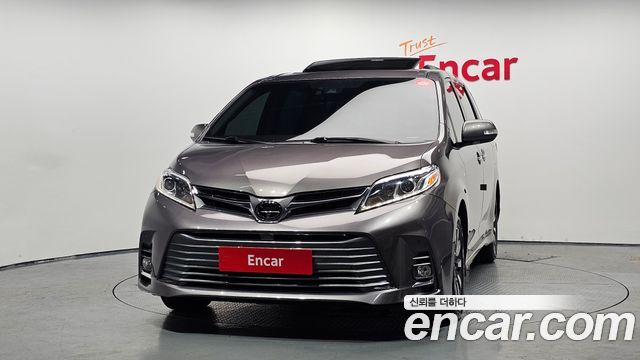 Toyota Sienna 3.5 AWD 2018 — фото 3