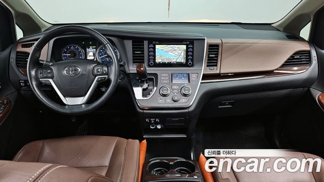 Toyota Sienna 3.5 AWD 2018 — фото 7