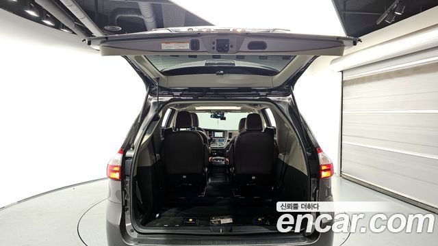 Toyota Sienna 3.5 AWD 2018 — фото 20
