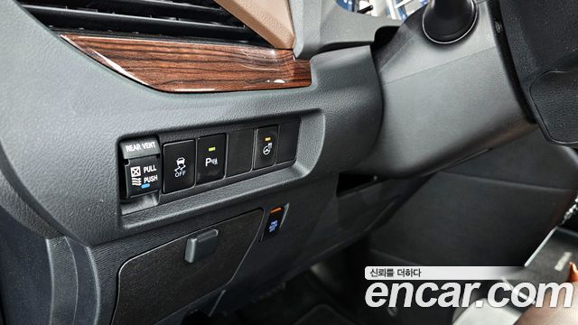 Toyota Sienna 3.5 AWD 2018 — фото 28