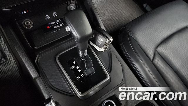 KG Mobility (SsangYong) Rexton Sports Khan Diesel 2.2 4WD Culman Noblesse 2024 — фото 9
