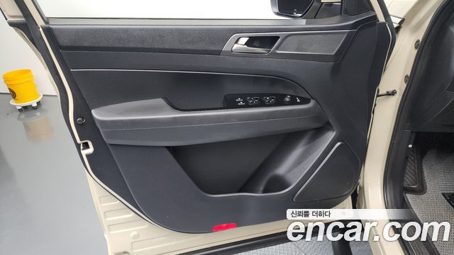 KG Mobility (SsangYong) Rexton Sports Khan Diesel 2.2 4WD Culman Noblesse 2024 — фото 24