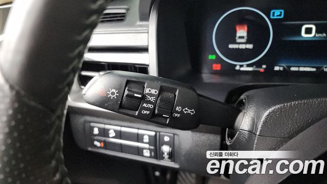 KG Mobility (SsangYong) Rexton Sports Khan Diesel 2.2 4WD Culman Noblesse 2024 — фото 27