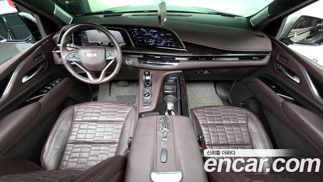 Cadillac Escalade (V) 6.2 Sports Platinum 2023 — фото 7