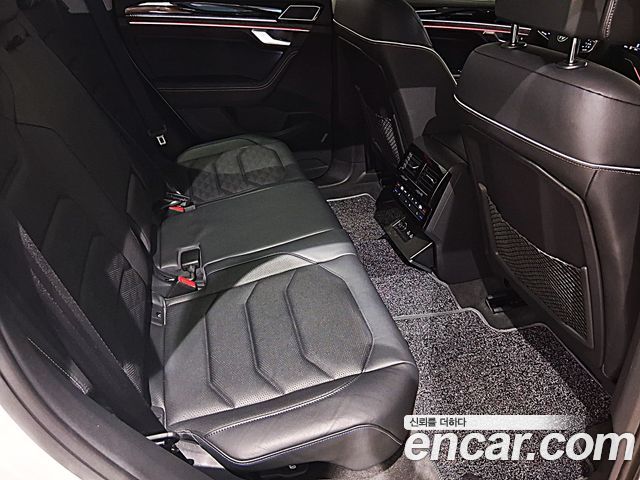 Volkswagen Touareg (III) 3.0 TDI Prestige 2024 — фото 16