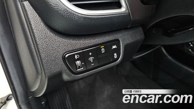 Kia Seltos Diesel 1.6 2WD Prestige 2021 — фото 16
