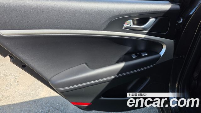 Genesis G70 Gasoline 2.5T 4WD 2024 — фото 25