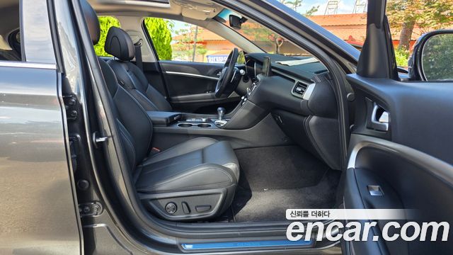Genesis G70 Gasoline 2.5T 4WD 2024 — фото 26
