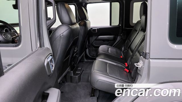 Jeep Wrangler (JL) 2.0 Overland 4Door 2022 — фото 12
