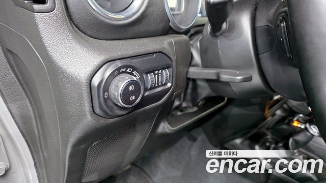 Jeep Wrangler (JL) 2.0 Overland 4Door 2022 — фото 19
