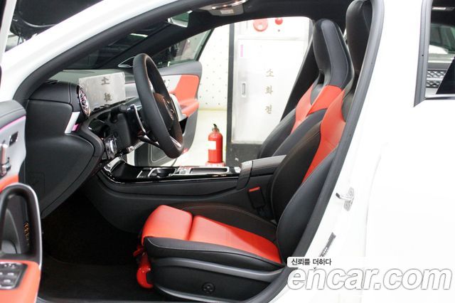 Mercedes-Benz A-Class (W177) AMG A45 S 4MATIC+ Hatchback 2026 — фото 17