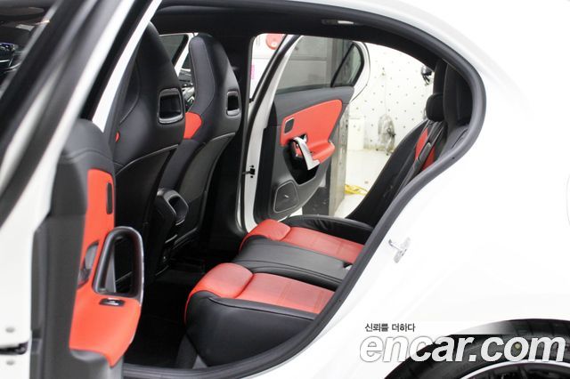 Mercedes-Benz A-Class (W177) AMG A45 S 4MATIC+ Hatchback 2026 — фото 18
