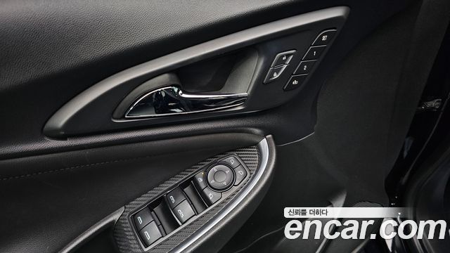 Chevrolet Malibu 2.0 Turbo Perfect Black 2019 — фото 13