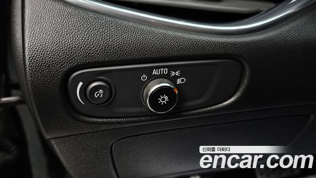 Chevrolet Malibu 2.0 Turbo Perfect Black 2019 — фото 14