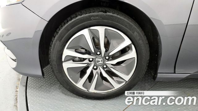 Honda Accord (X) 2.0 Hybrid Touring 2019 — фото 5
