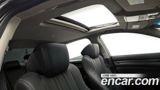 Honda Accord (X) 2.0 Hybrid Touring 2019 — фото 19