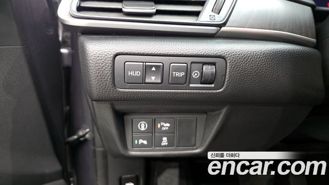 Honda Accord (X) 2.0 Hybrid Touring 2019 — фото 22
