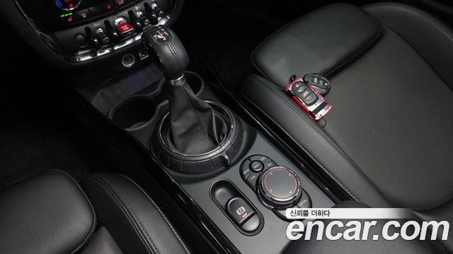 MINI Cooper Clubman High 2nd 2017 — фото 9