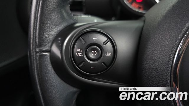 MINI Cooper Clubman High 2nd 2017 — фото 17