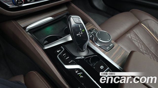BMW 5 Series (G30) 530e M Sport 2021 — фото 9