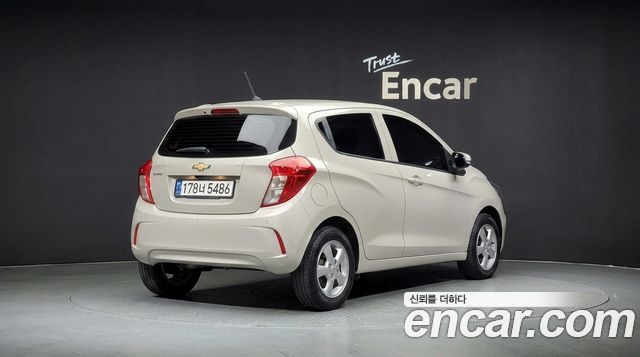 Chevrolet Spark LT 2021 — фото 2