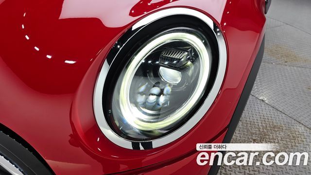 MINI Cooper Convertible Classic Third Generation 2024 — фото 22