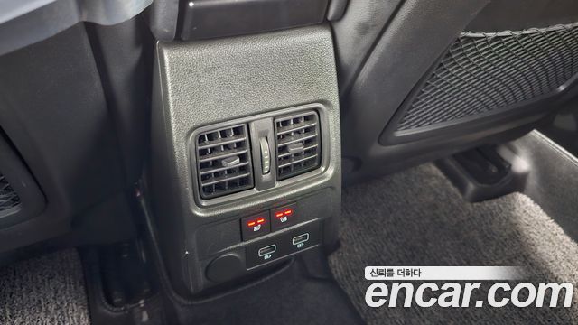 Renault Korea XM3 1.3 TCe RE Signature 2022 — фото 37