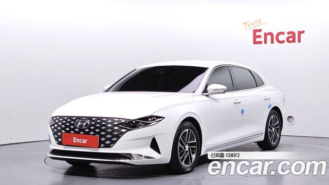 Hyundai Grandeur (IG) 3.0 LPi Rent Car Premium