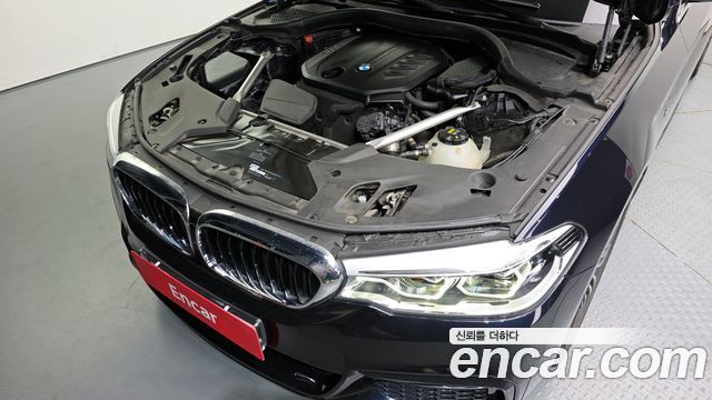 BMW 5 Series (G30) 520d xDrive M Sport Package Plus 2020 — фото 6