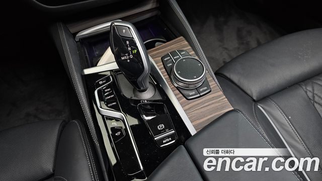 BMW 5 Series (G30) 530i Luxury 2023 — фото 9
