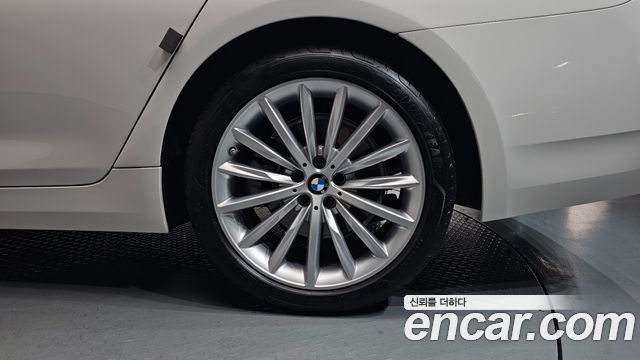 BMW 5 Series (G30) 530i Luxury 2023 — фото 21